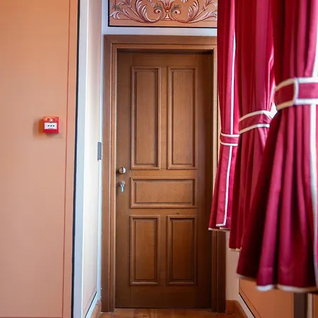 Rahat In Old Town - Free Private Parking 3* بلوفديف