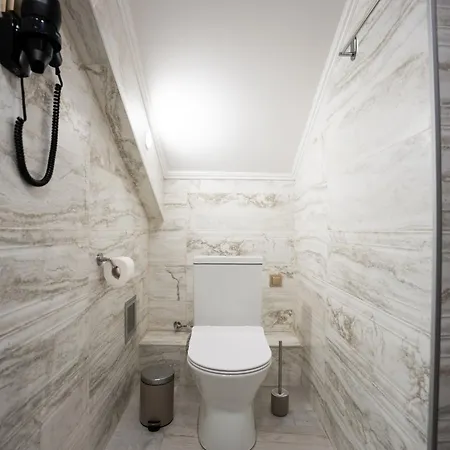 Casa de hóspedes Rahat In Old Town - Free Private Parking 3*